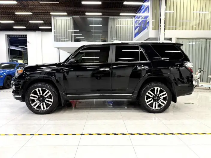 4Runner 2022 Model 4.0L Automatic 4WD 7 seat Parallel Imported – фото 2