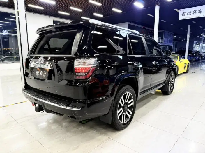 4Runner 2022 Model 4.0L Automatic 4WD 7 seat Parallel Imported – фото 3