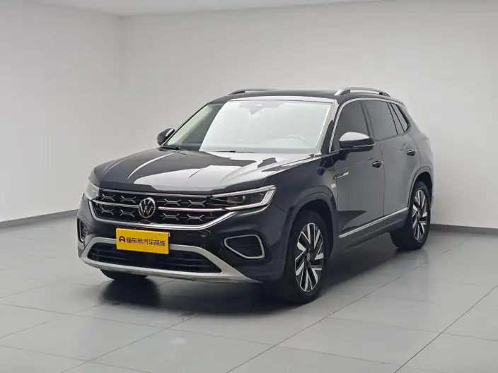 Volkswagen Tayron 2023 Model 330TSI 2WD Luxury Plus Advanced version – фото 1