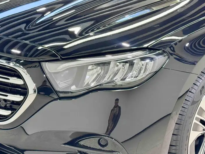 Mercedes-Benz E-Class PHEV 2024 Model E 350 e L sedan – фото 9