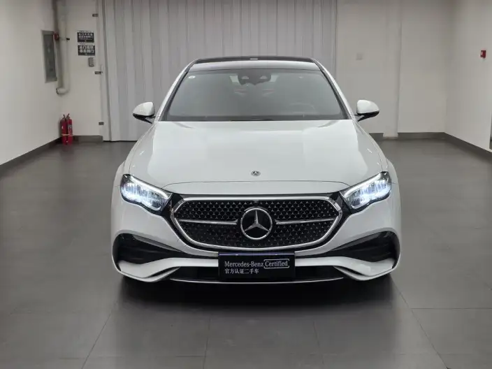 Mercedes-Benz E-Class 2024 Model E 260 L Sports sedan – фото 2