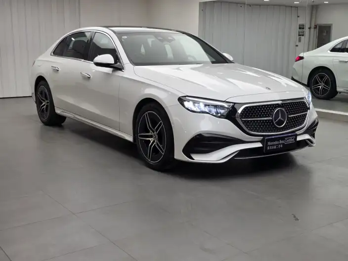Mercedes-Benz E-Class 2024 Model E 260 L Sports sedan – фото 3