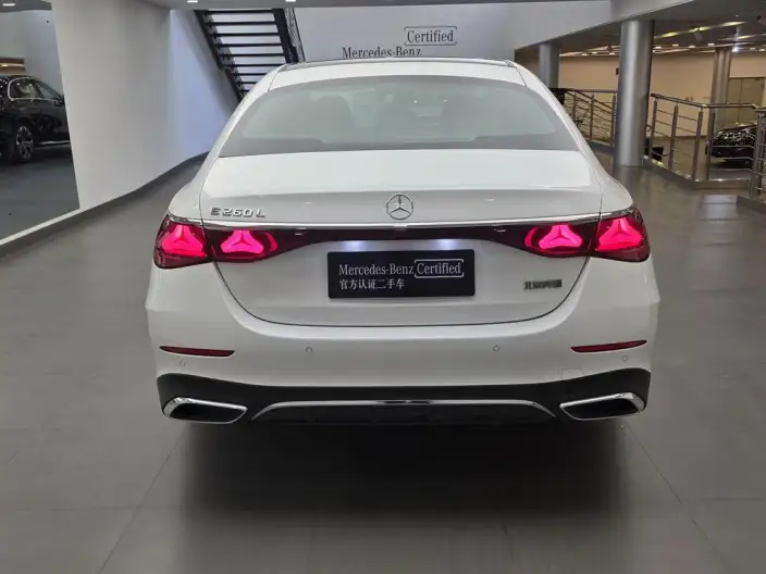 Mercedes-Benz E-Class 2024 Model E 260 L Sports sedan – фото 5