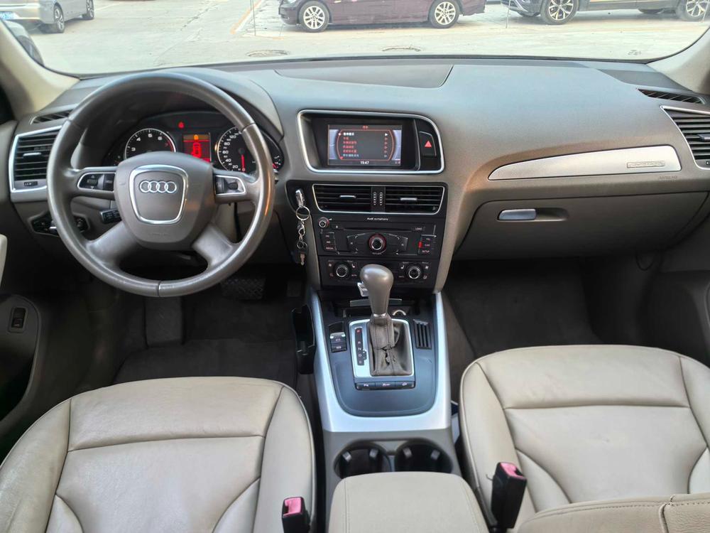 Audi Q5 2012 2.0 TFSI Technology – фото 10