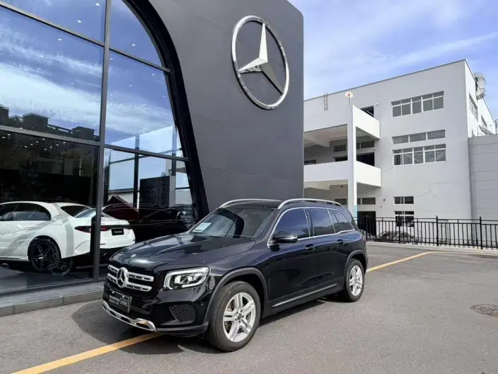 Mercedes-Benz GLB 2022 Model GLB 200 Fashion Model – фото 1