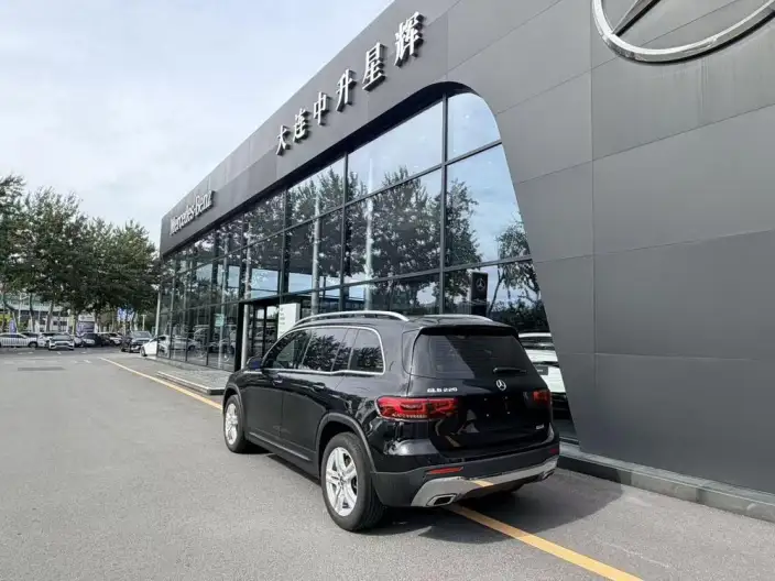 Mercedes-Benz GLB 2022 Model GLB 200 Fashion Model – фото 4