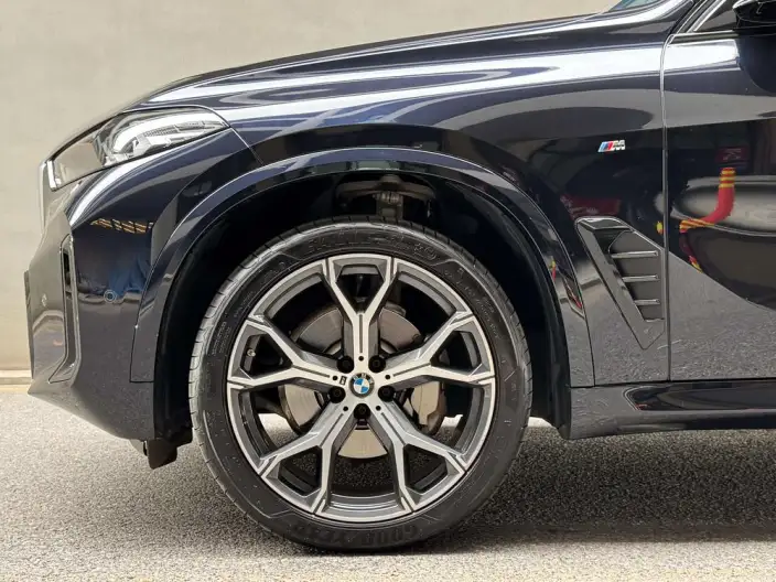BMW X5 2023 Model xDrive30Li Exclusive Model M Sports Night Set – фото 9