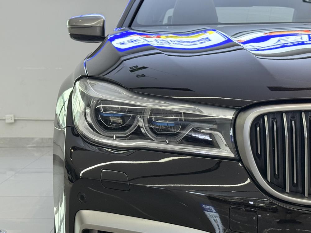 BMW 7 Series Модель 2018 года M760Li xDrive – фото 8