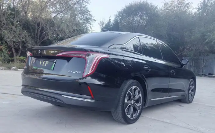 Hongqi E-QM5 2024 Model 450KM Travel Edition 100kW – фото 6