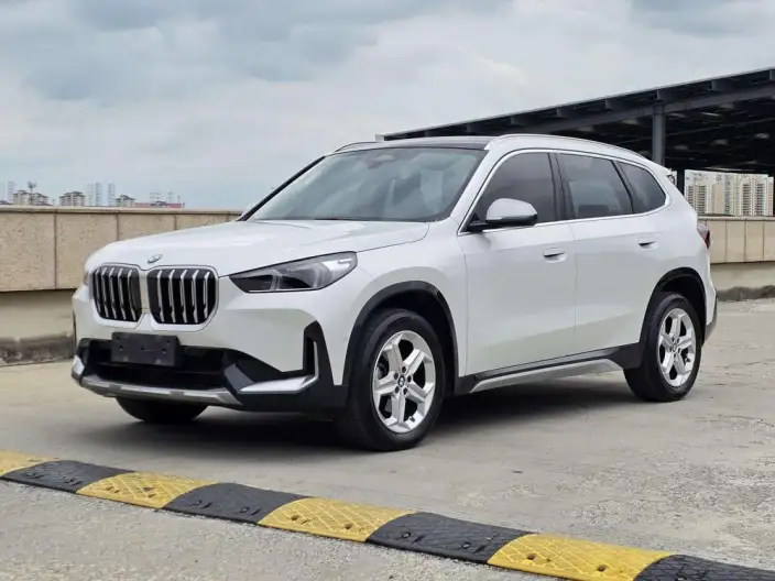 BMW X1 2023 Model sDrive20Li X Design Set – фото 1