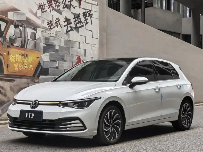 Volkswagen Golf 2023 Model 280TSI DSG Pro – фото 1