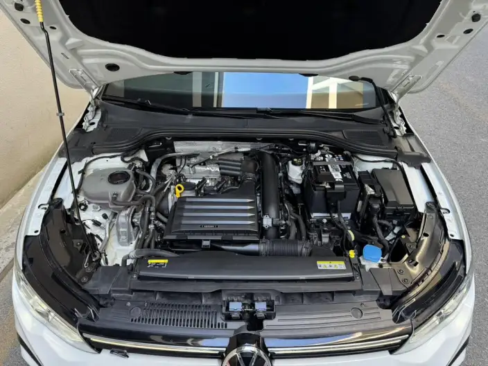 Volkswagen Golf 2023 Model 280TSI DSG R-Line Lite – фото 7