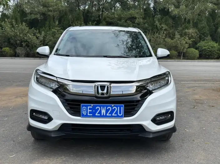 Honda Vezel 2020 Model 1.5L CVT Deluxe Edition – фото 2