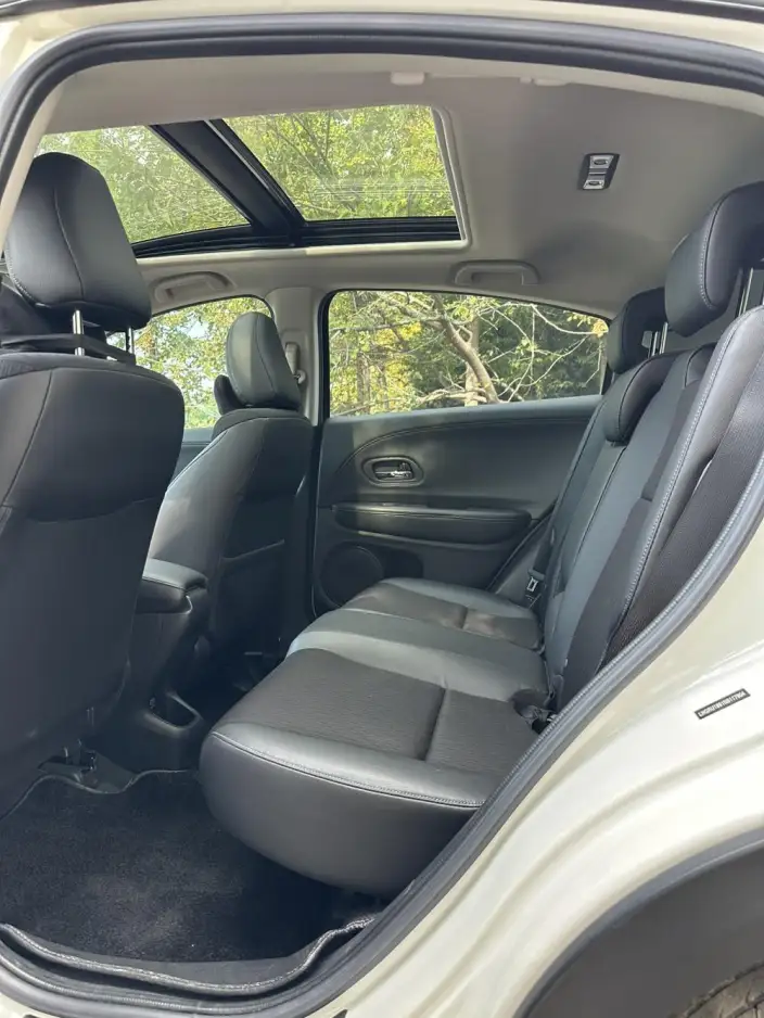 Honda Vezel 2020 Model 1.5L CVT Deluxe Edition – фото 8