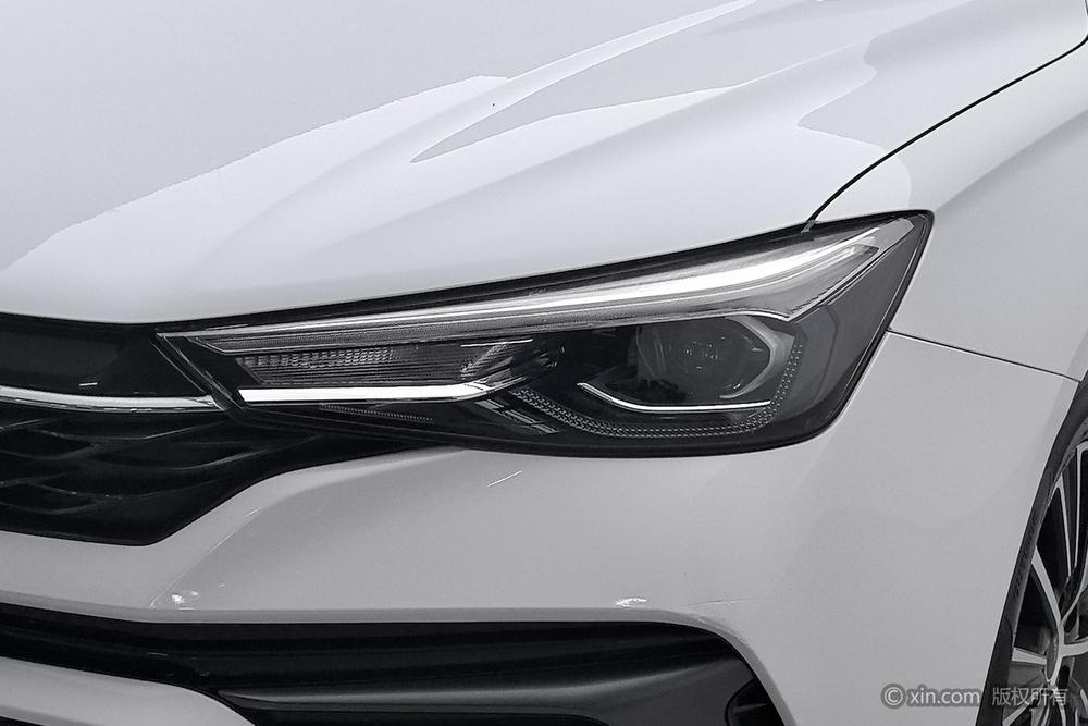 Roewe i5 2021 1.5L CVT Diamond – фото 7
