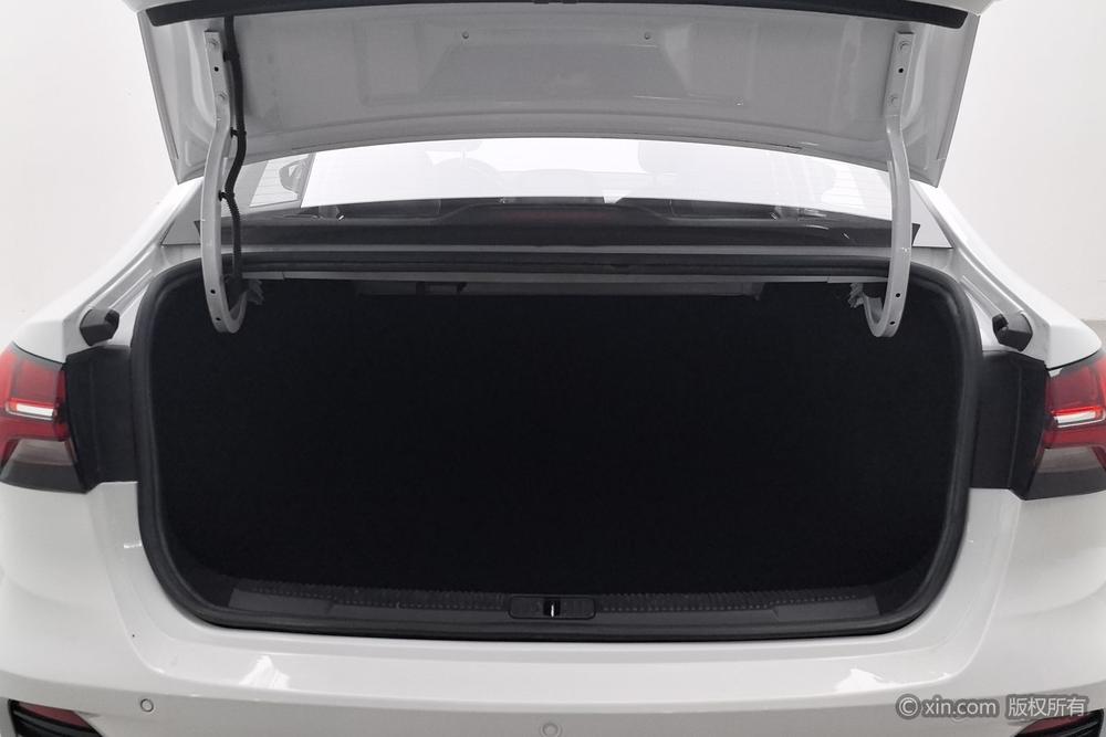 Roewe i5 2021 1.5L CVT Diamond – фото 23