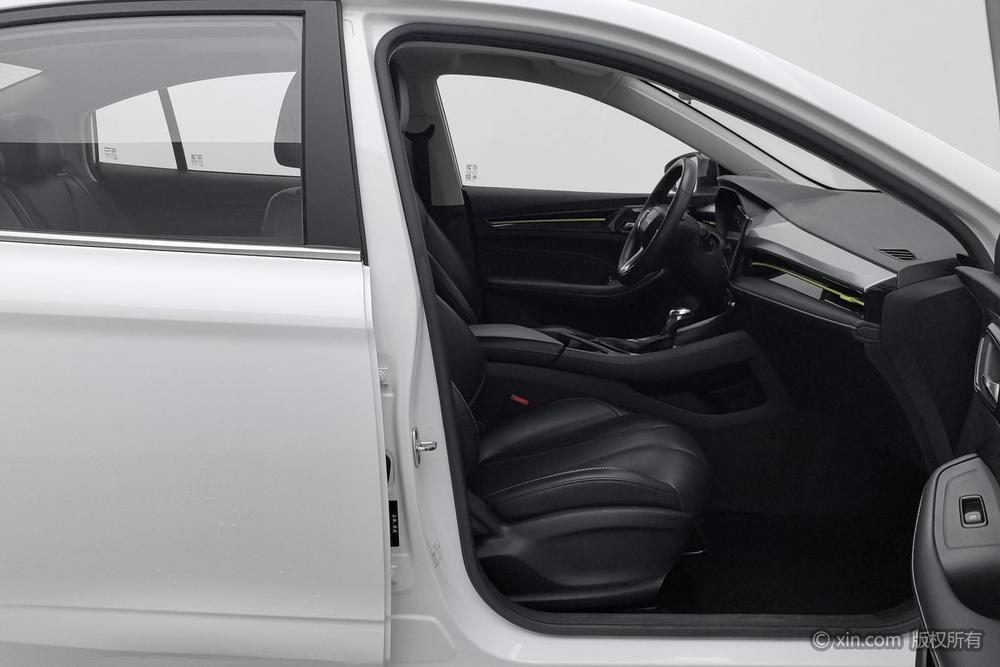 Roewe i5 2021 1.5L CVT Diamond – фото 24