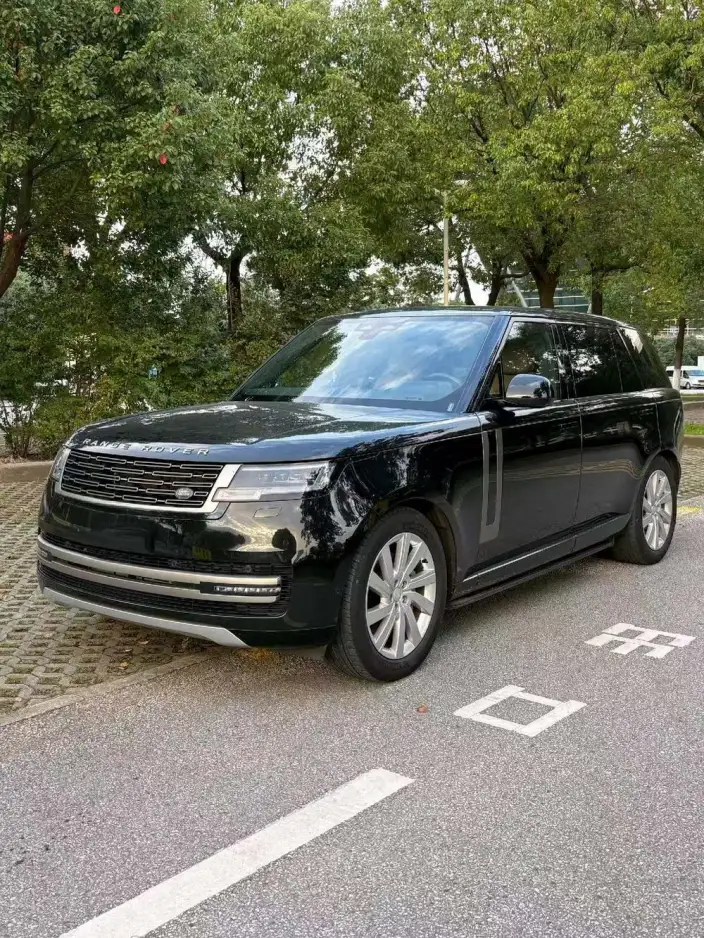 Range Rover 2023 Model 3.0 L6 400PS Shengshi VII seat Extended Edition