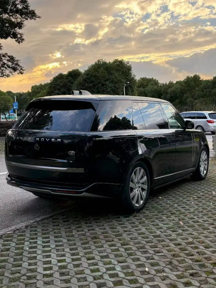 Range Rover 2023 Model 3.0 L6 400PS Shengshi VII seat Extended Edition – фото 6