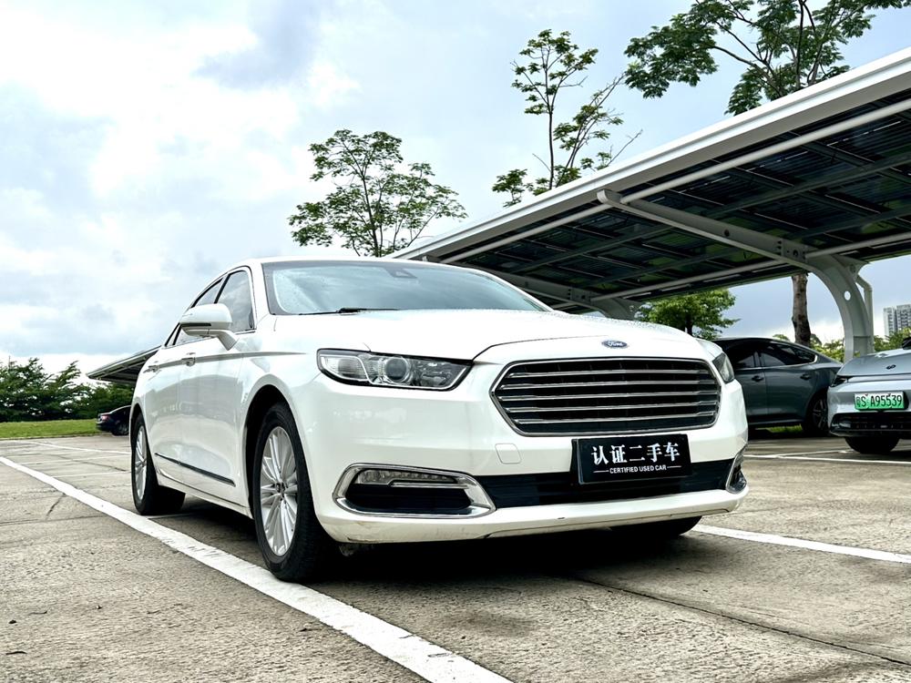 Ford Taurus 2015 EcoBoost 245 Fashion – фото 3