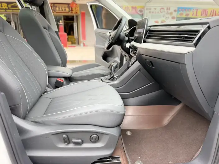 Volkswagen Tiguan L 2023 Model 330TSI 2WD Smart Edition – фото 10