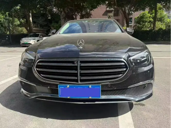 Mercedes-Benz E-Class 2023 Model E 300 L Luxury Model sedan – фото 2