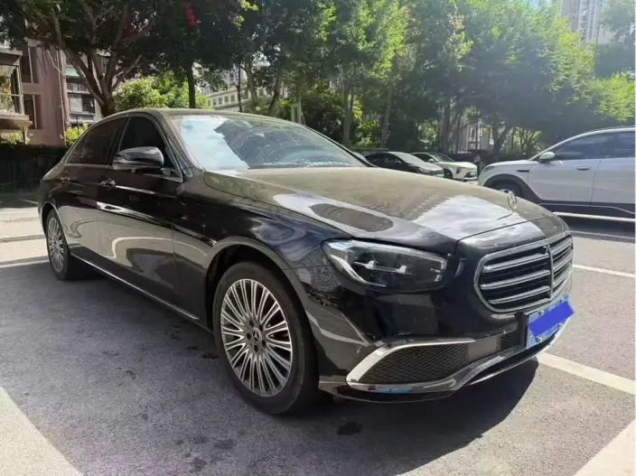 Mercedes-Benz E-Class 2023 Model E 300 L Luxury Model sedan – фото 3