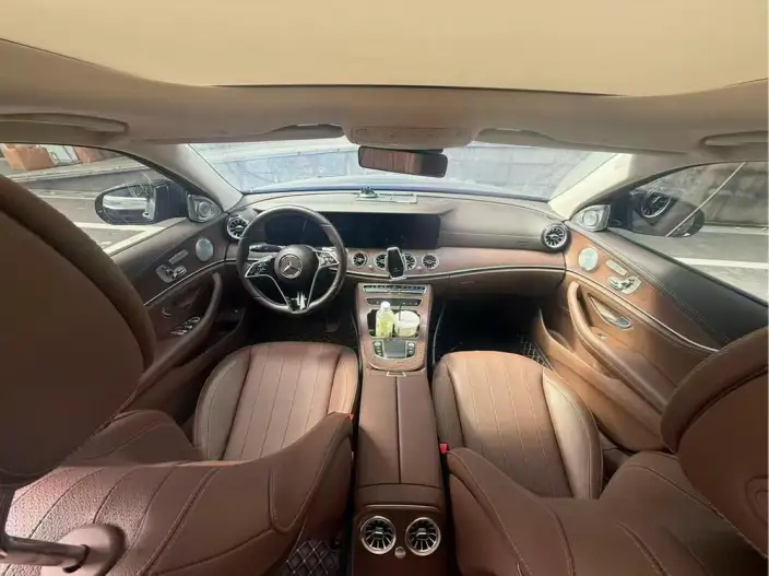 Mercedes-Benz E-Class 2023 Model E 300 L Luxury Model sedan – фото 7