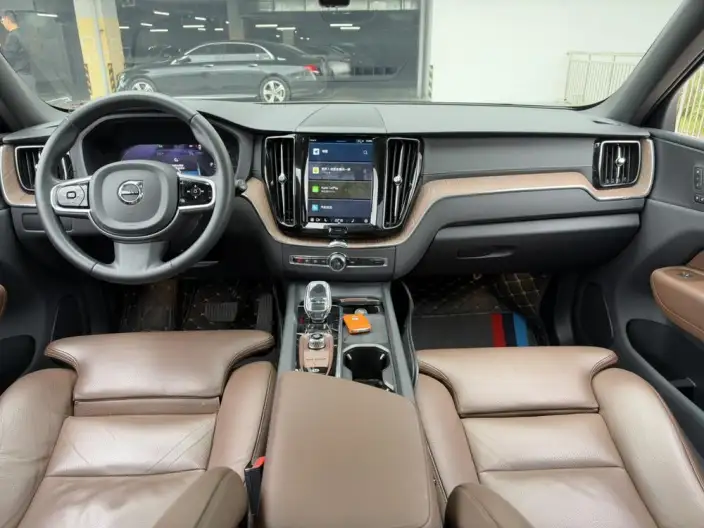 Volvo XC60 2023 Model B5 4WD Smart Range Deluxe Edition – фото 6