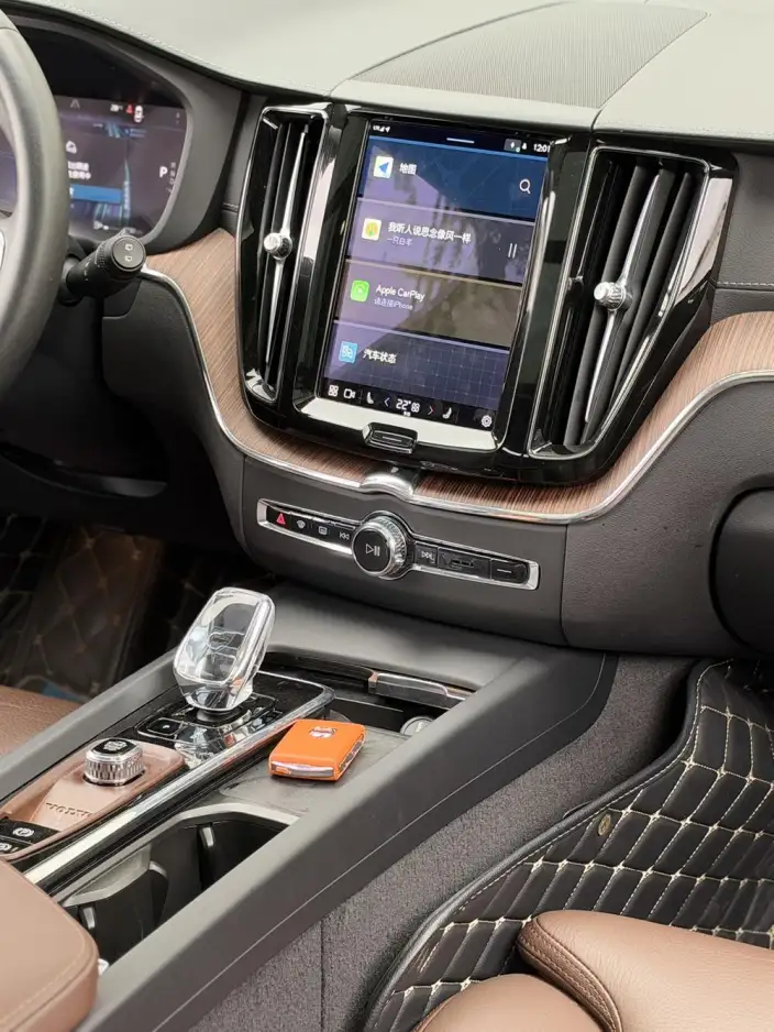 Volvo XC60 2023 Model B5 4WD Smart Range Deluxe Edition – фото 7