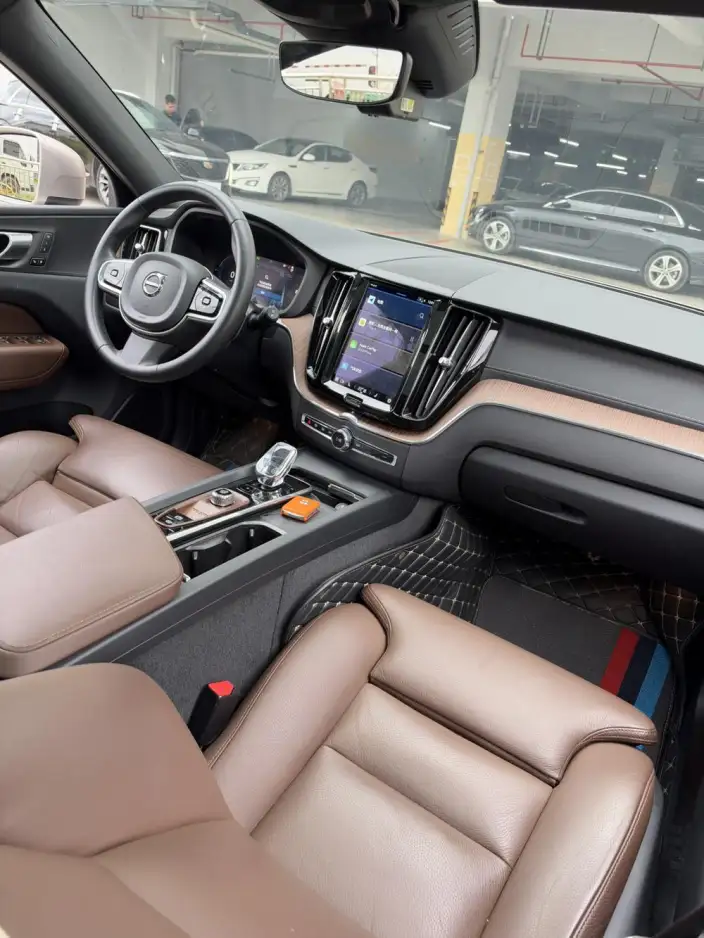 Volvo XC60 2023 Model B5 4WD Smart Range Deluxe Edition – фото 8