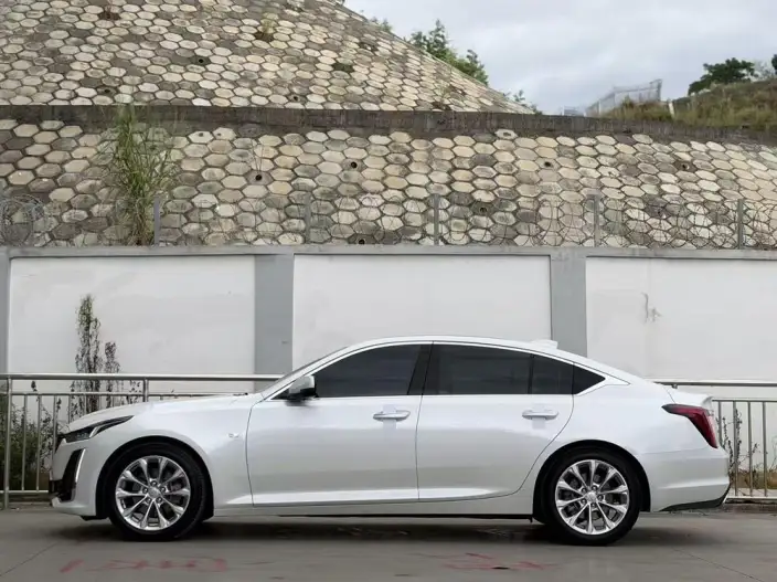 Cadillac CT5 2023 Model 28T Luxury Model Standard Edition