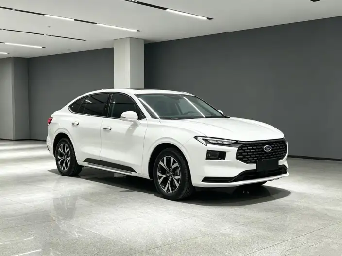 Ford Mondeo 2025 Model EcoBoost 245 Luxury Model – фото 2