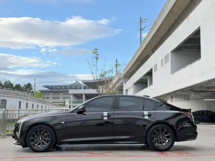 Cadillac CT5 2024 Model 28T Noble Model