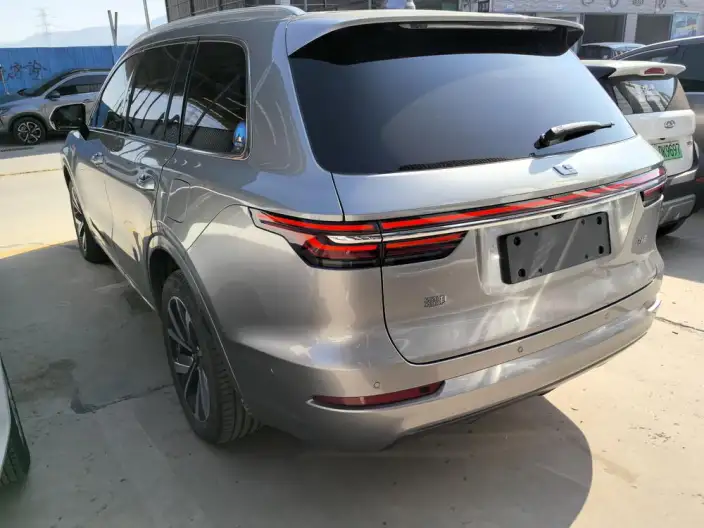 Li Auto ONE 2021 Model Extended Range 6 seat Edition – фото 4