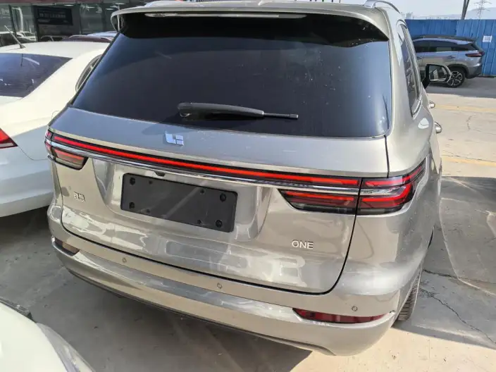 Li Auto ONE 2021 Model Extended Range 6 seat Edition – фото 5