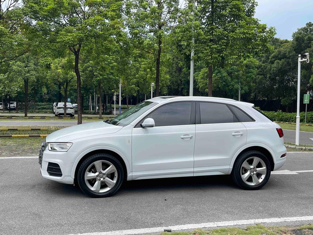 Audi Q3 2017 35 TFSI quattro All-Wheel Drive Style – фото 4
