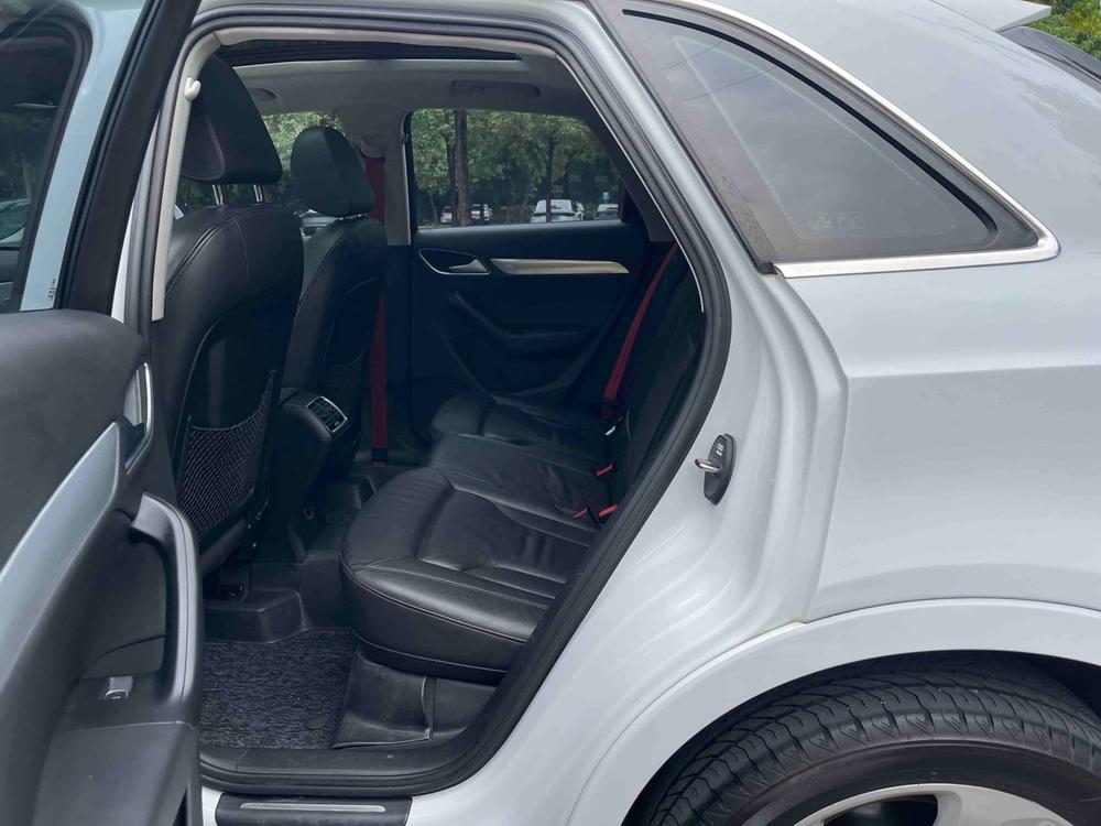 Audi Q3 2017 35 TFSI quattro All-Wheel Drive Style – фото 16