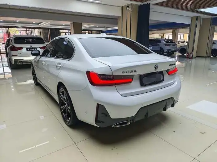 BMW 3 Series 2023 Model 325i M Sports Set – фото 4