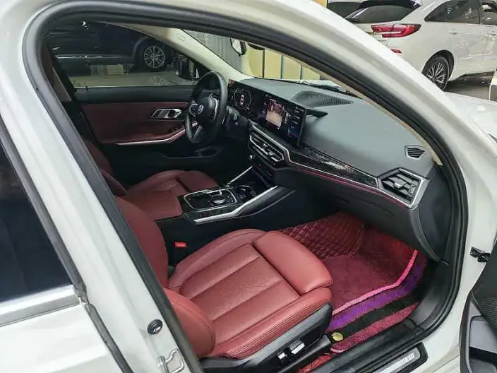 BMW 3 Series 2023 Model 325i M Sports Set – фото 7