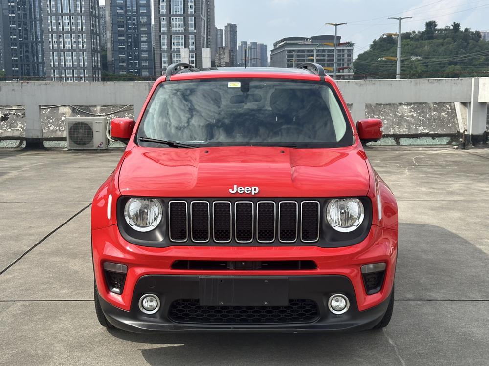 Jeep Renegade Модель 2019 года 220T автоматическое Leading version – фото 2