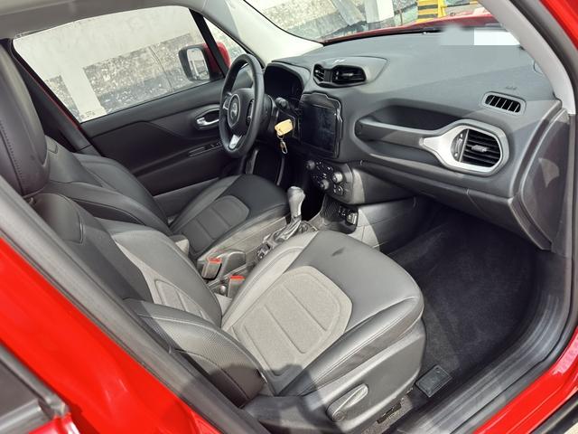 Jeep Renegade Модель 2019 года 220T автоматическое Leading version – фото 8