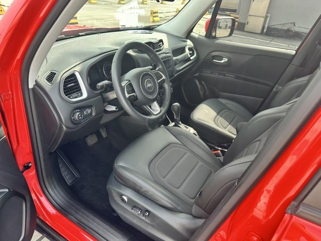 Jeep Renegade Модель 2019 года 220T автоматическое Leading version – фото 14
