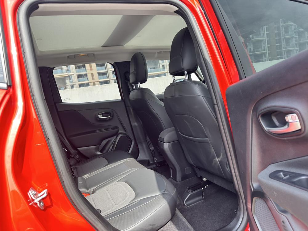 Jeep Renegade Модель 2019 года 220T автоматическое Leading version – фото 16