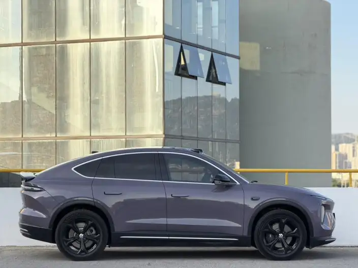 NIO EC6 2024 Model 75kWh – фото 8