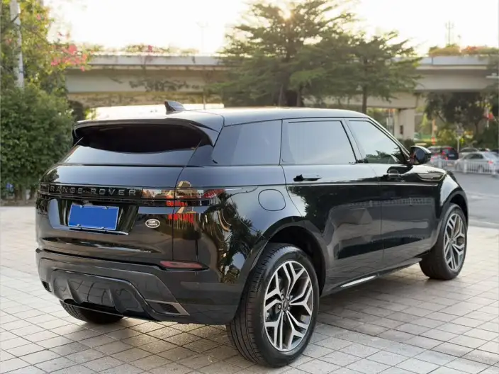 Range Rover Evoque 2026 Model Range Rover Evoque L 2.0T SE – фото 5