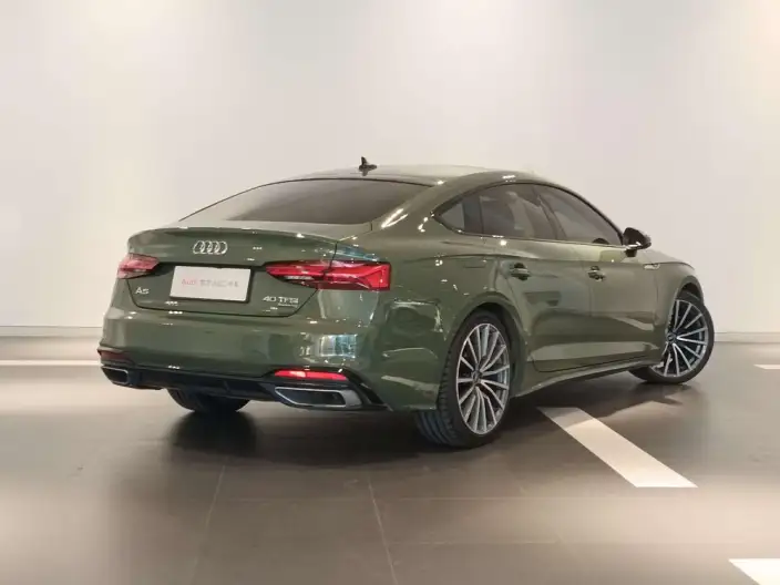 Audi A5 2022 Model Sportback 40 TFSI quattro Luxury Dynamic Model – фото 4