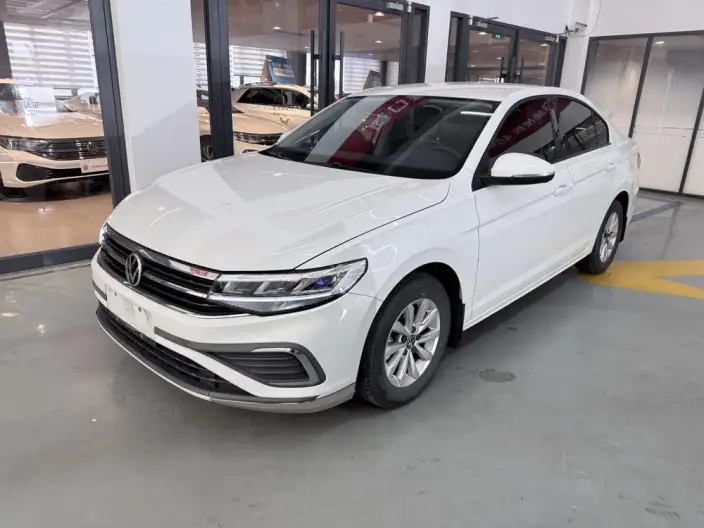 Volkswagen Bora 2023 Model 200TSI DSG Smooth Ride Edition – фото 1