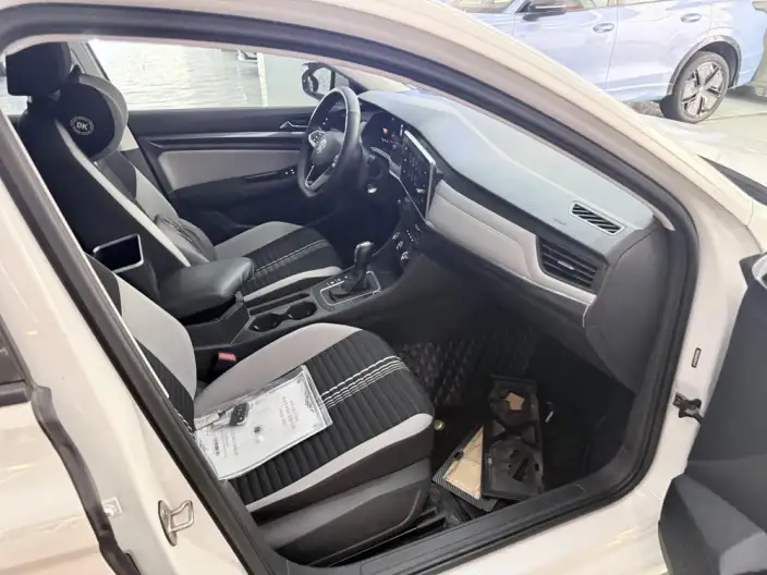 Volkswagen Bora 2023 Model 200TSI DSG Smooth Ride Edition – фото 6