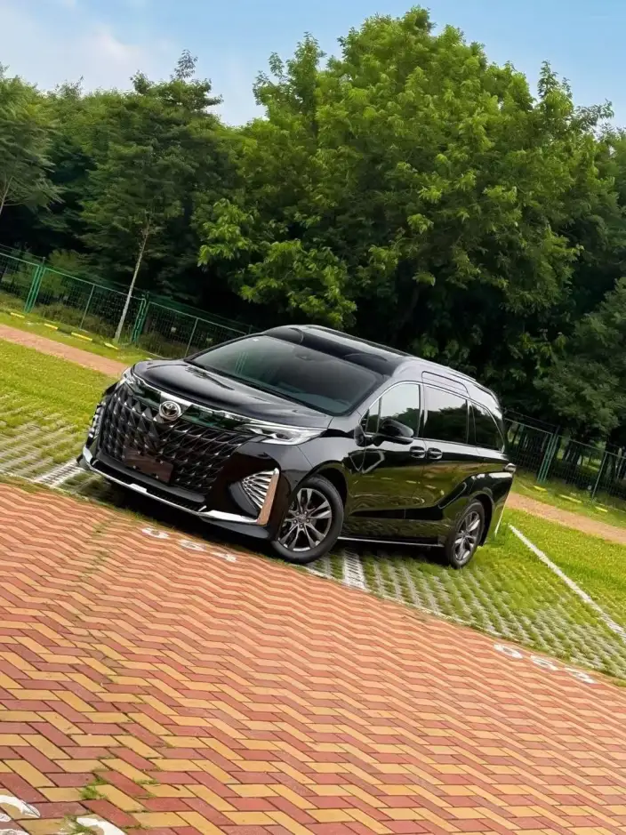 KING LONG Jinlong Toyota Sienna 2026 Model High top Edition